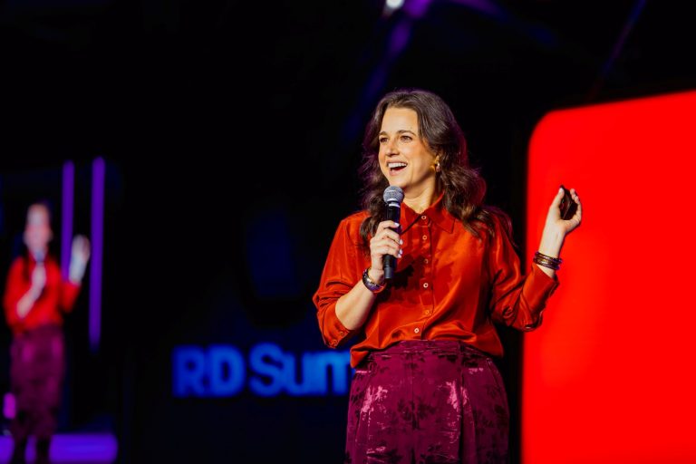 Beatriz Guarezzi participa do AEMFLO Day 2026 em São José
